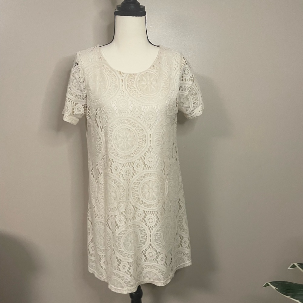 Vanity Room | White Crochet Kaleidoscope Lace Mini Dress Size M